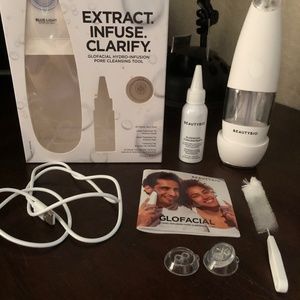 Beauty Bio Glofacial pore cleansing tool